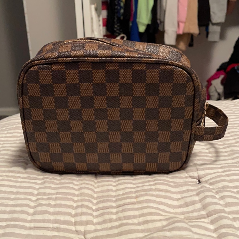 Makeup bag